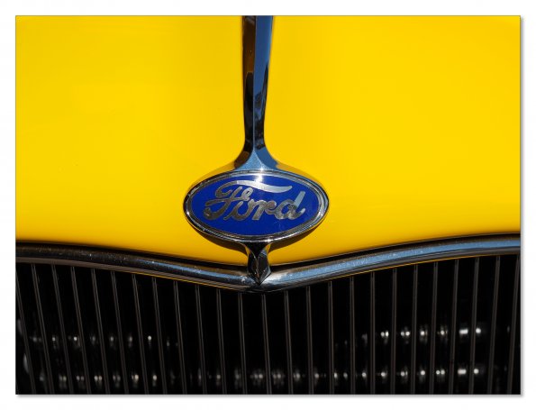 Ford hot rod bonnet emblem