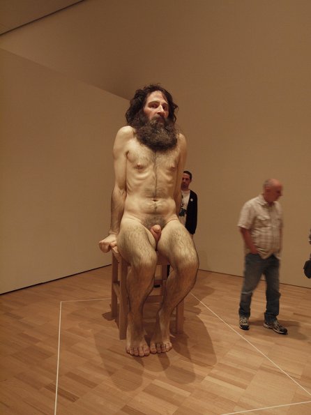 Ron Mueck sculpture