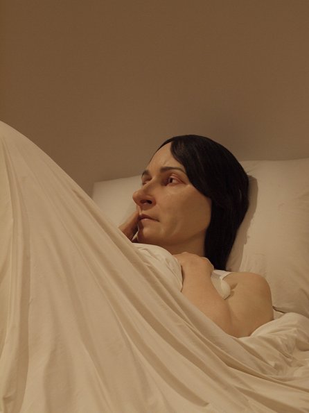 Ron Mueck sculpture